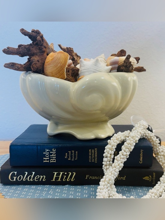 Vintage Other - Vintage Cream Ceramic Shell-Form Bowl